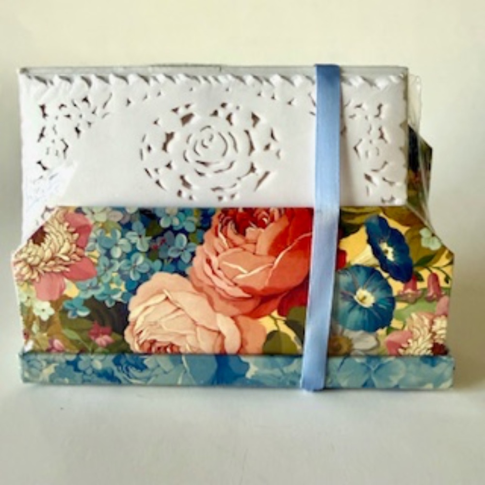 NWT Hallmark box of Letter paper & Envelopes